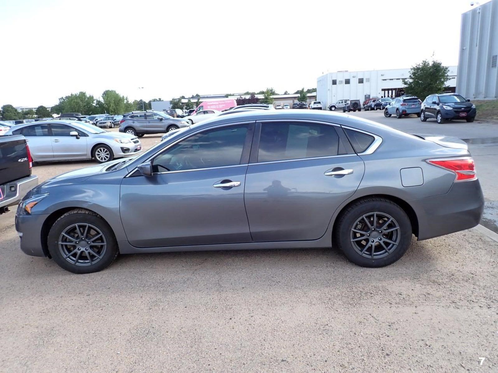 Used 2014 Nissan Altima S with VIN 1N4AL3AP3EN353518 for sale in Centennial, CO