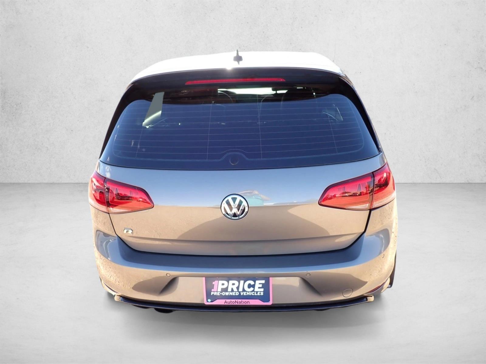 2017 Volkswagen Golf R Base photo 3