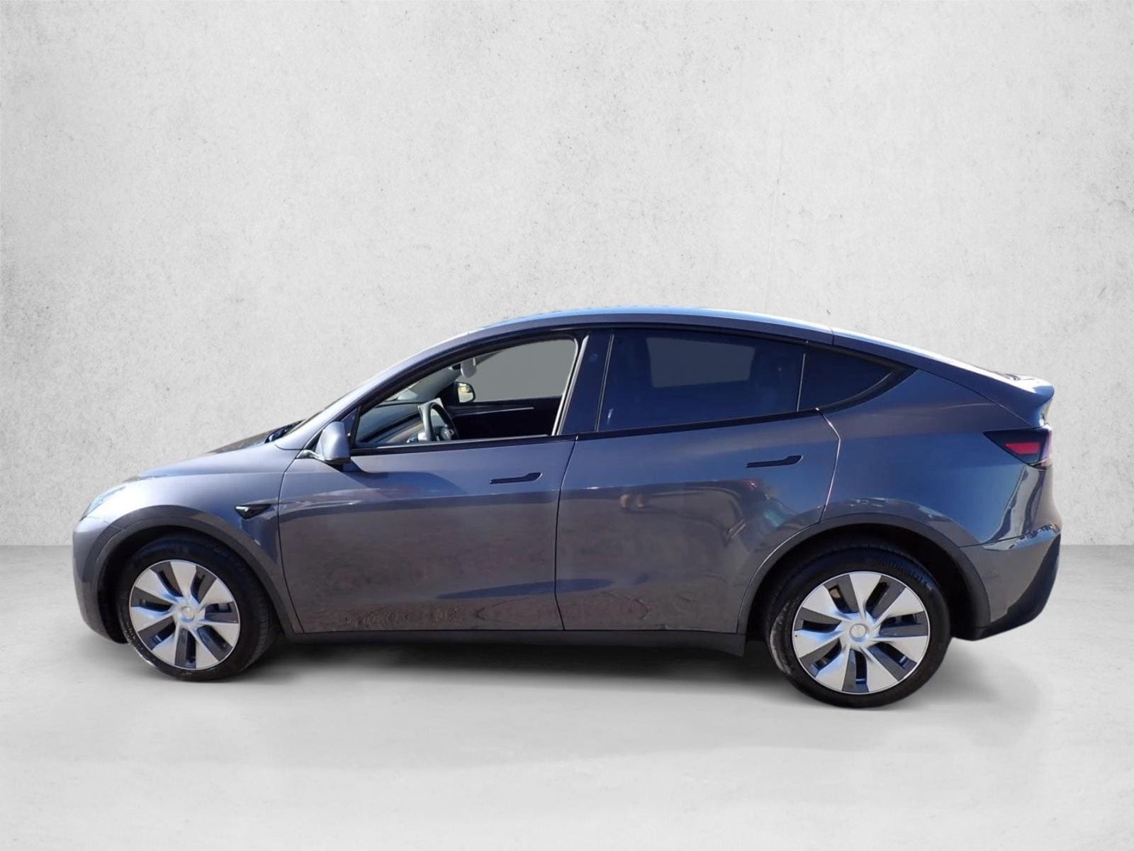 Used 2023 Tesla Model Y Long Range with VIN 7SAYGDEE5PF911272 for sale in Northfield, Minnesota