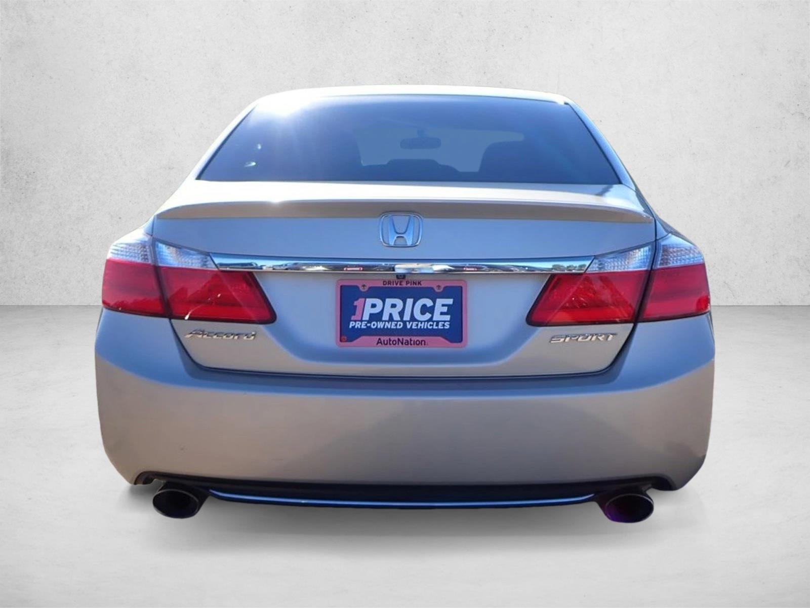 2015 Honda Accord Sport photo 3