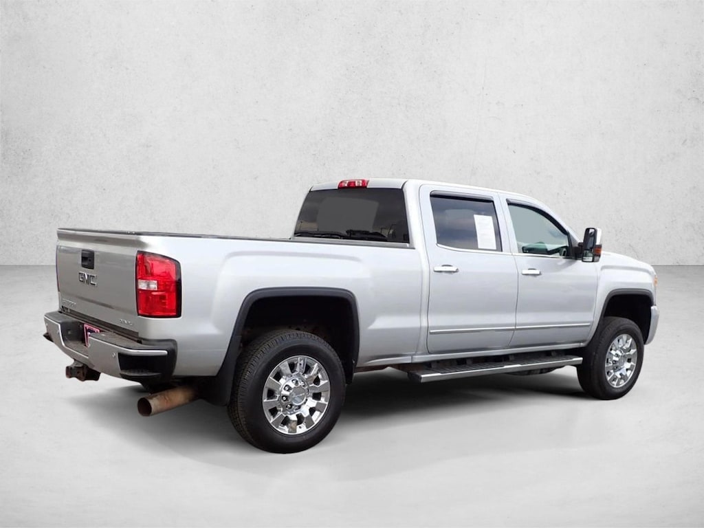 Used 2019 GMC Sierra 2500HD Denali Truck Crew Cab