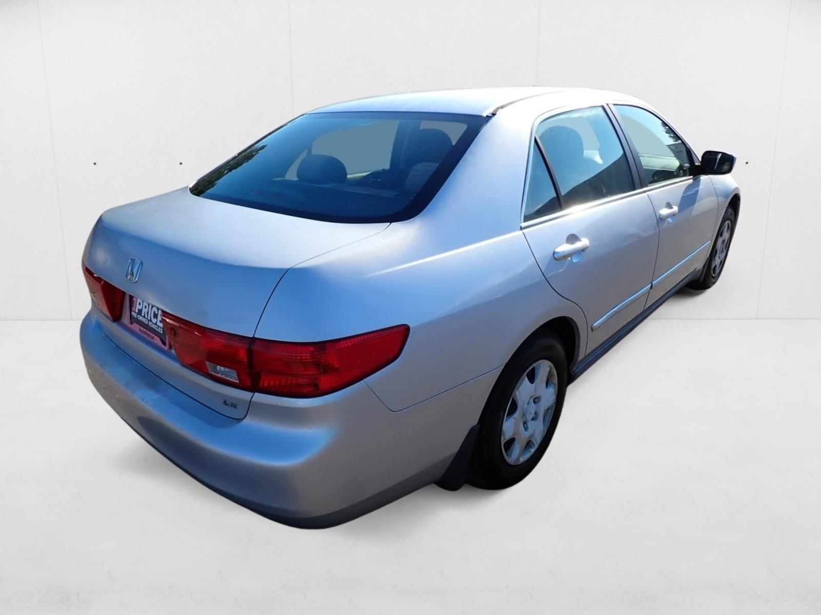 2005 Honda Accord LX photo 3