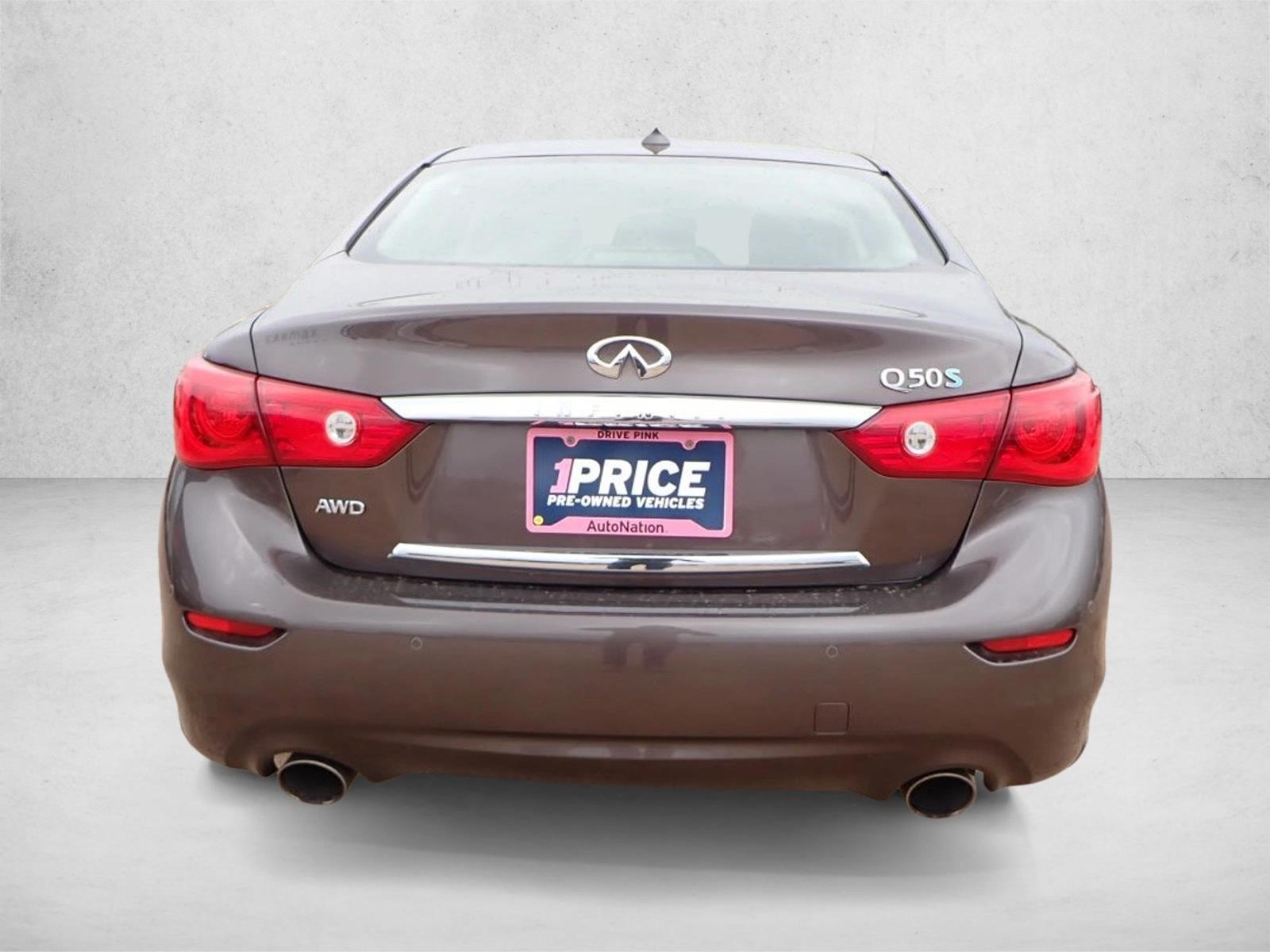 2015 Infiniti Q50 Hybrid Sport photo 3