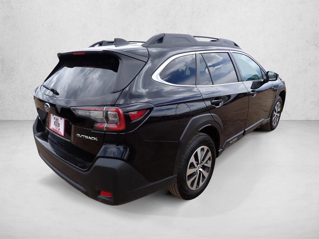 Used 2025 Subaru Outback Premium SUV