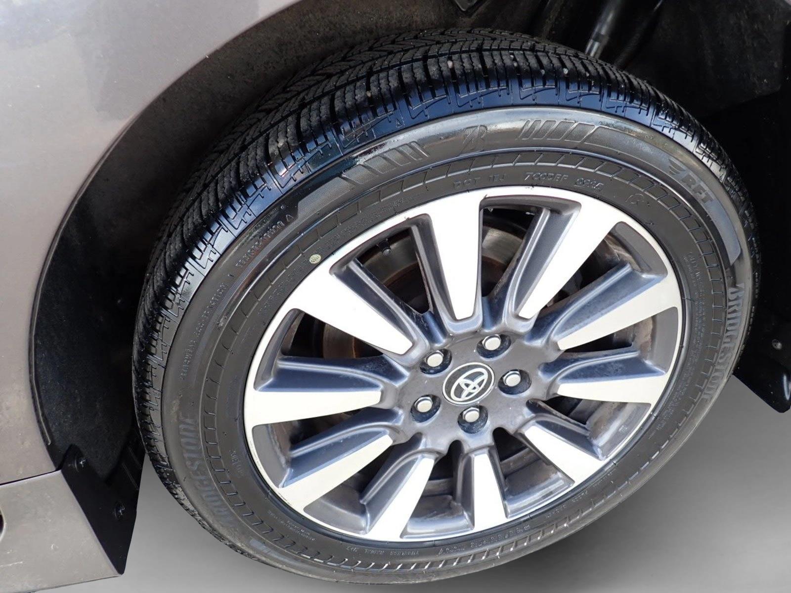 Used 2019 Toyota Sienna XLE Premium Van