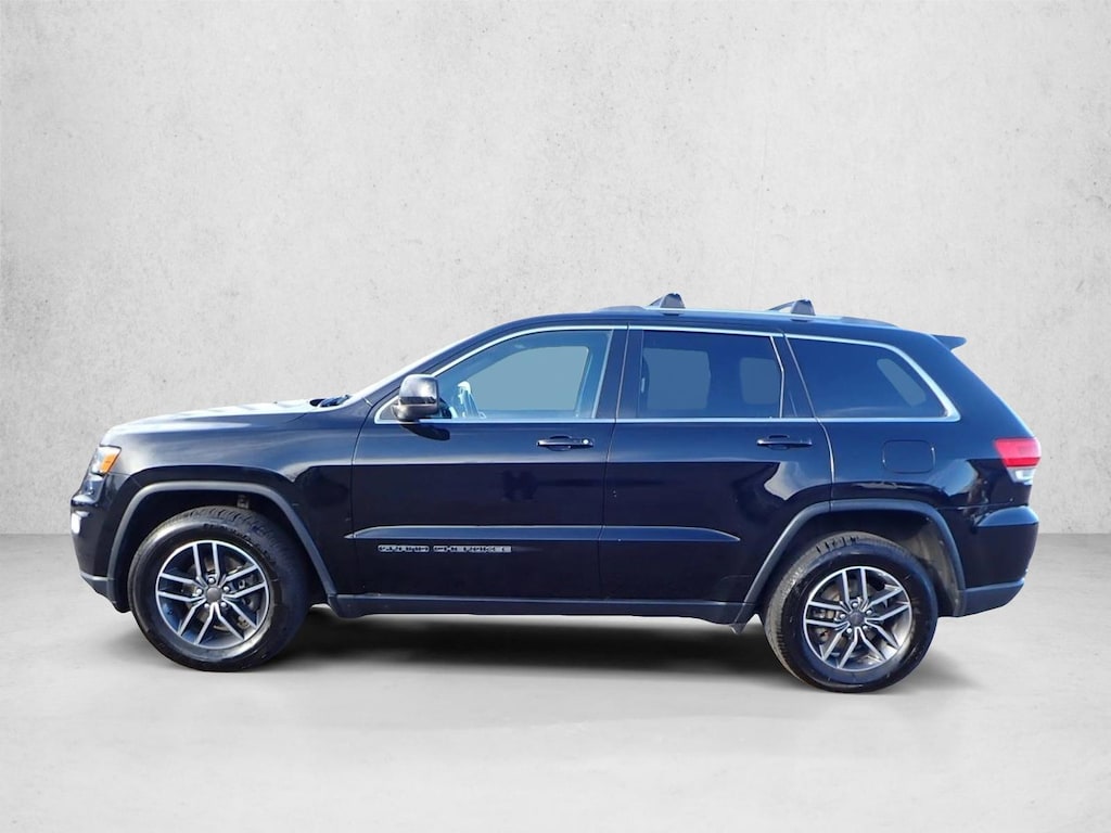 Used 2019 Jeep Grand Cherokee Laredo E SUV