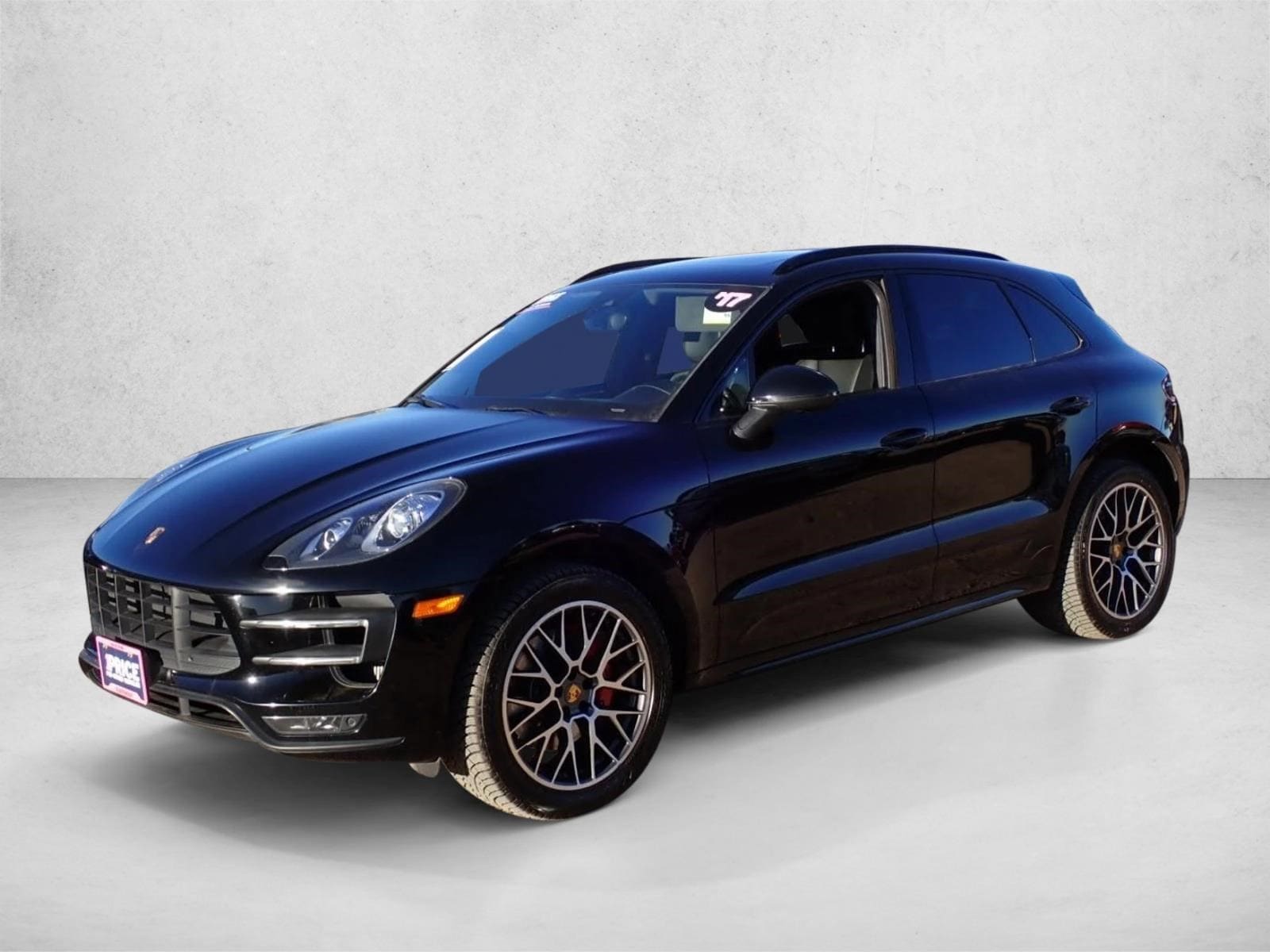 2017 Porsche Macan Turbo's photo