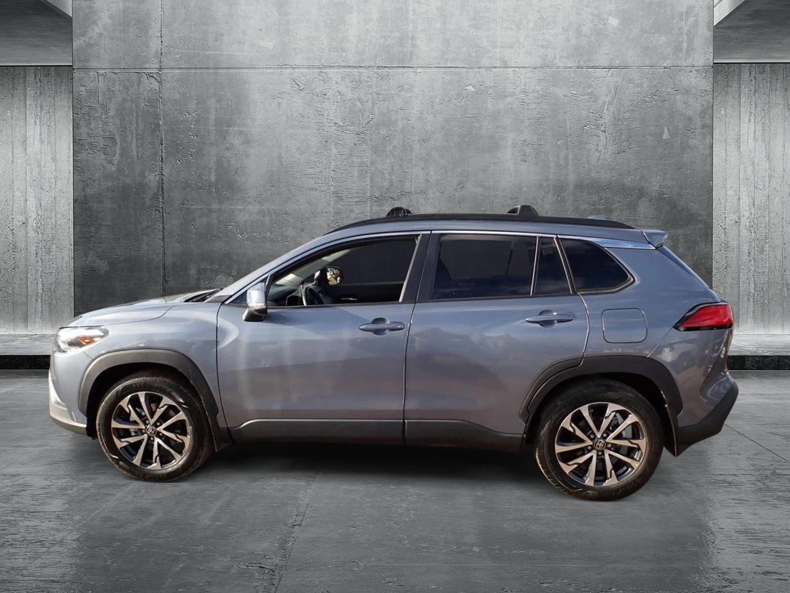 Used 2022 Toyota Corolla Cross XLE with VIN 7MUDAABG0NV039325 for sale in Centennial, CO