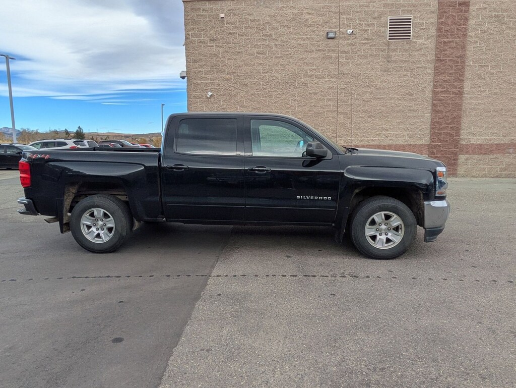 Used 2018 Chevrolet Silverado 1500 LT Truck Crew Cab