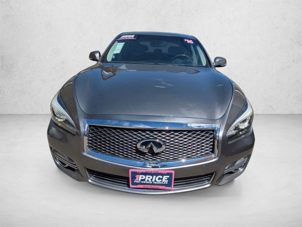 Used 2016 INFINITI Q70L Sedan