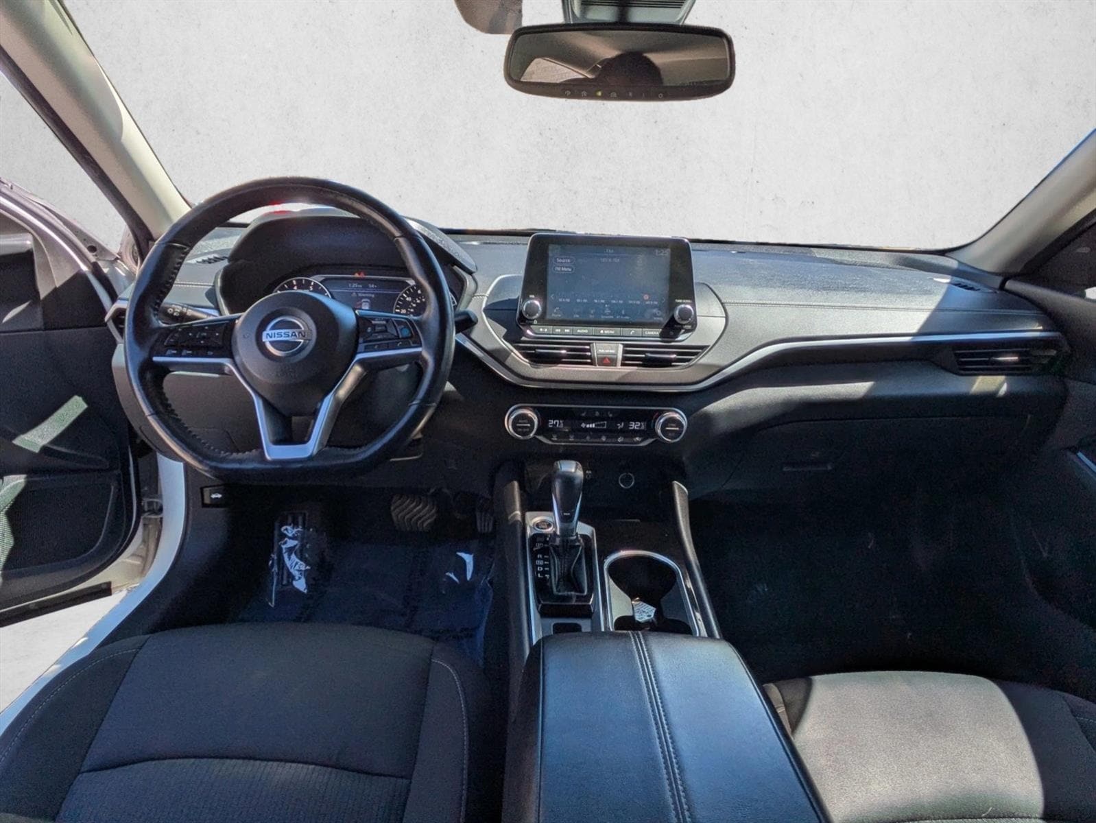 2020 Nissan Altima SV - Photo 14