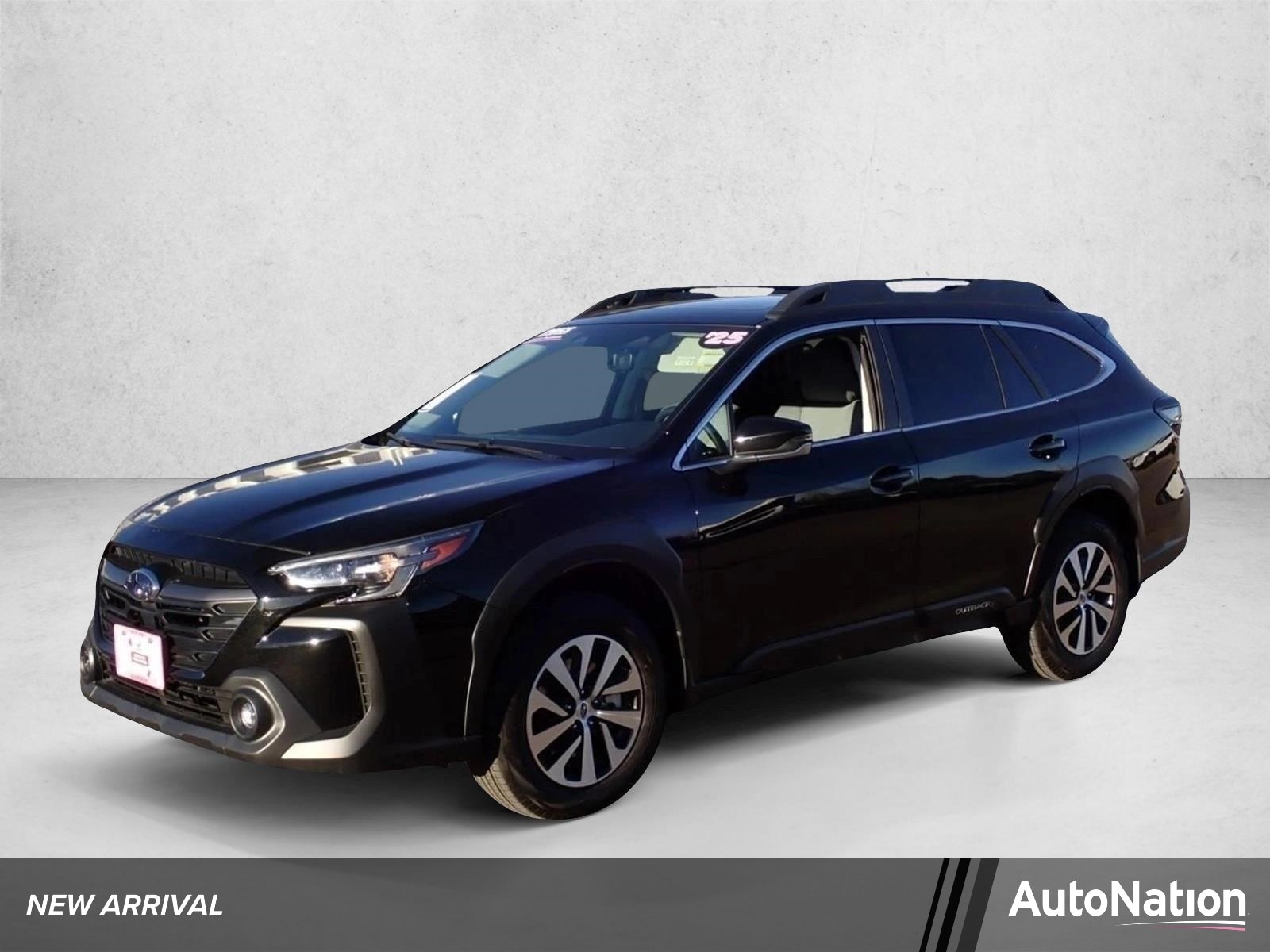 2025 Subaru Outback Premium's photo