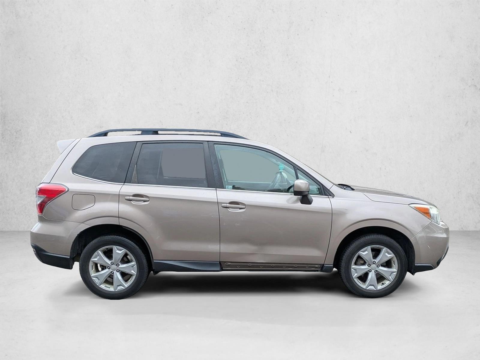 2014 Subaru Forester 2.5i Limited photo 4