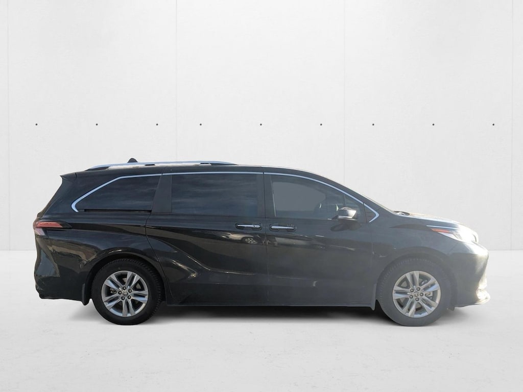 Used 2022 Toyota Sienna Limited Van Passenger Van
