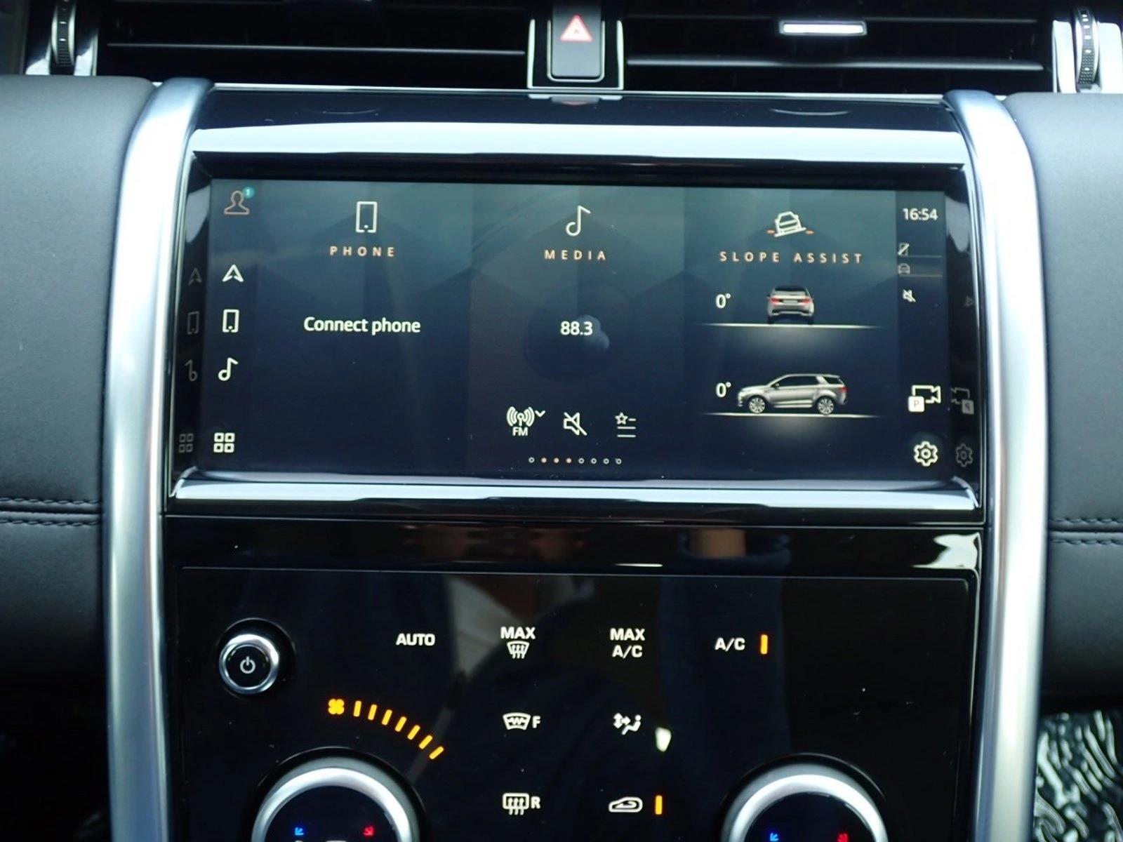 2022 Land Rover Discovery Sport SE - Photo 20