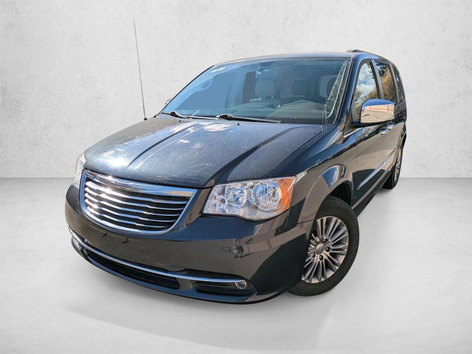 2014 Chrysler Town & Country Touring-L