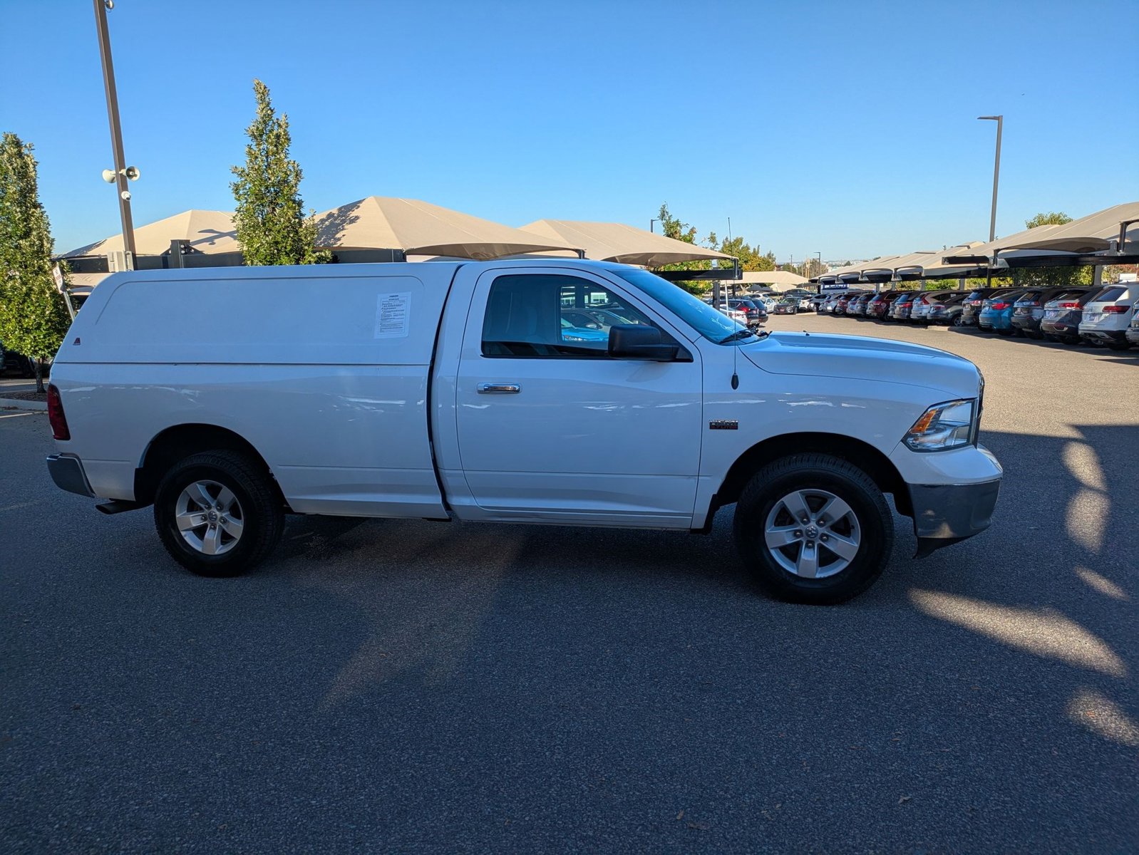 2016 Ram 1500 SLT photo 2