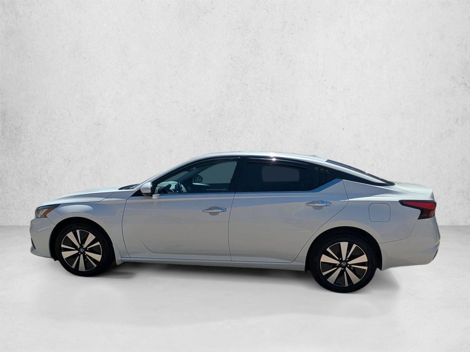 2020 Nissan Altima SV - Photo 8