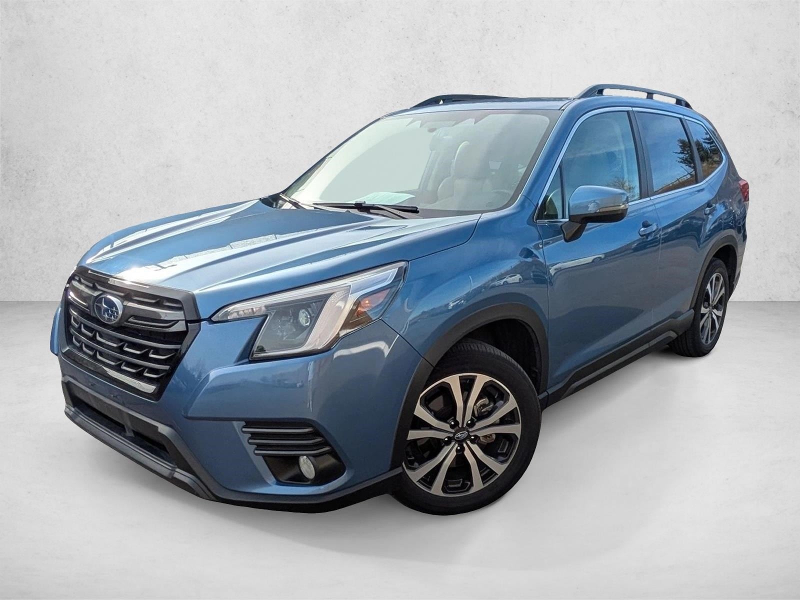 2023 Subaru Forester Limited's photo