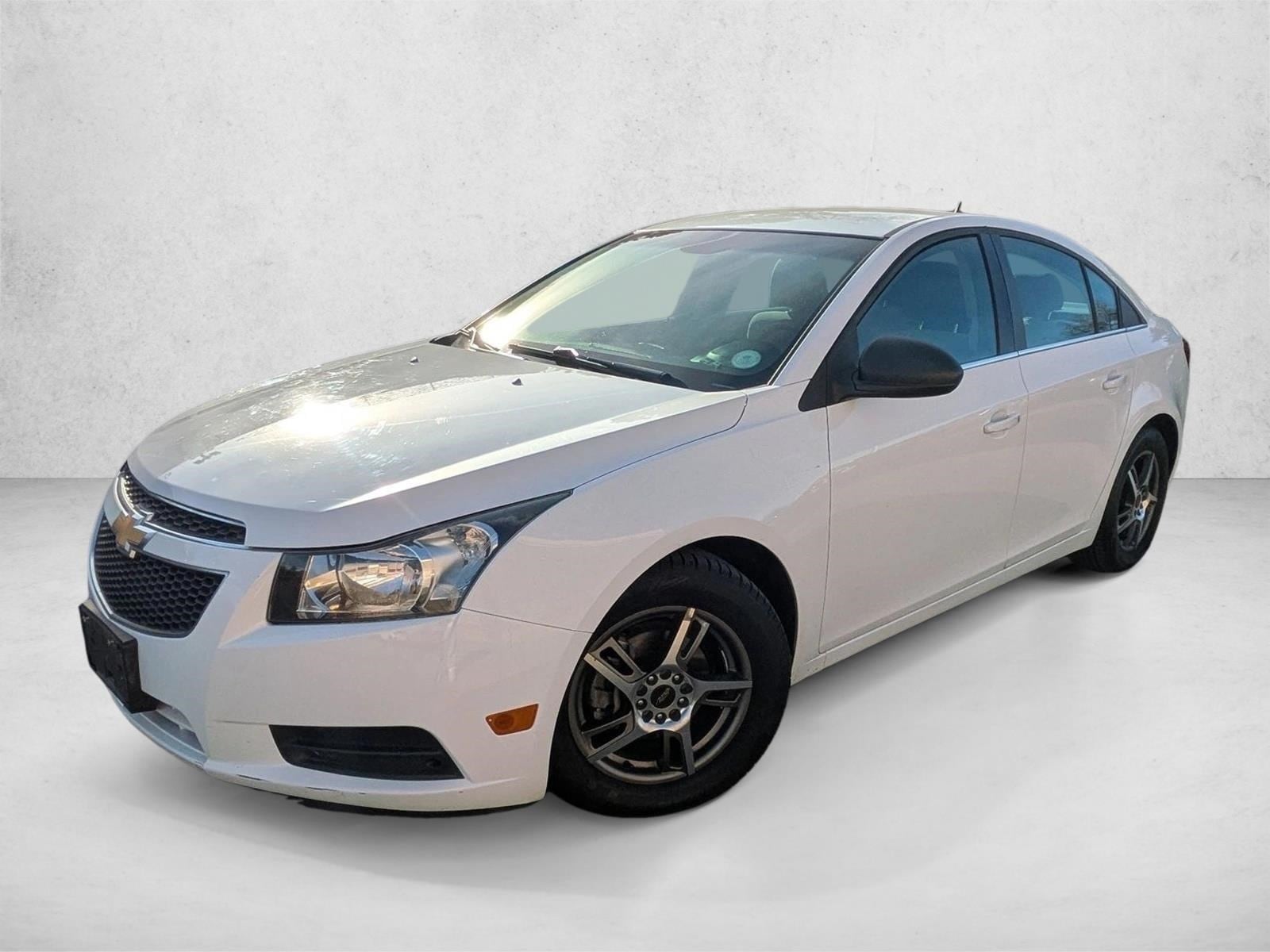 2011 Chevrolet Cruze LS's photo