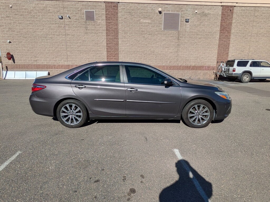 Used 2015 Toyota Camry XLE Sedan
