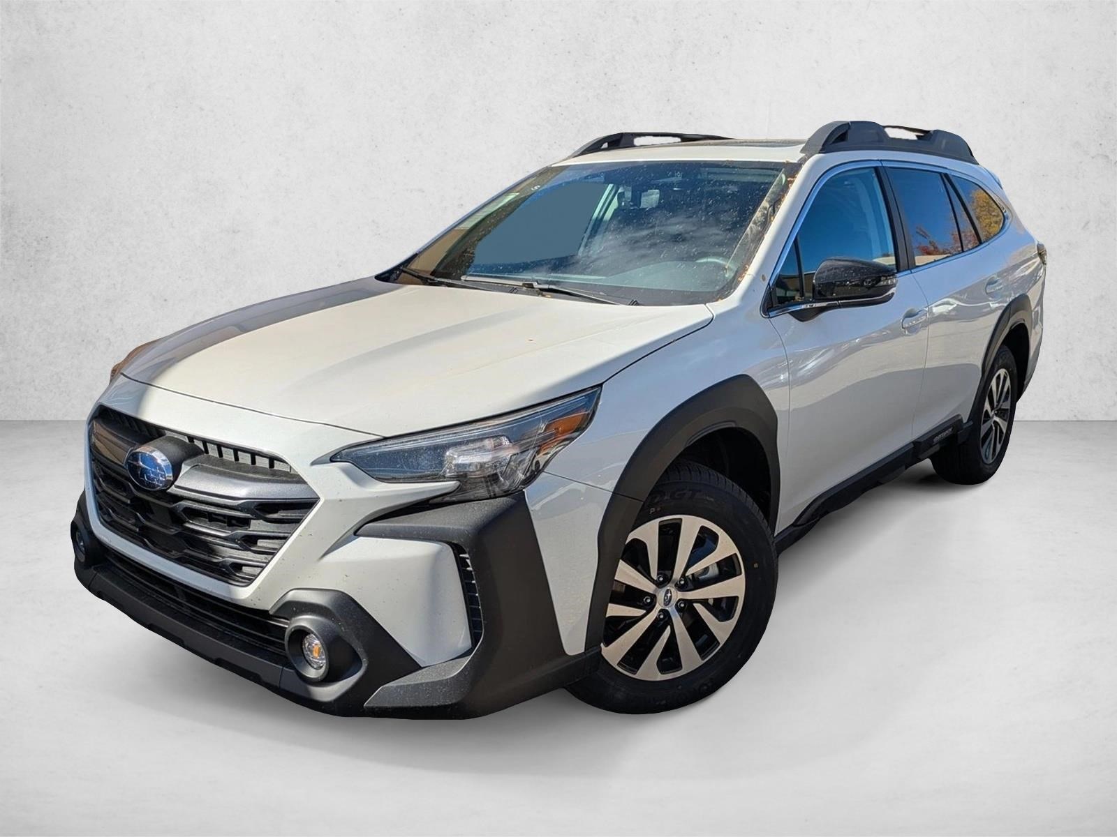 2025 Subaru Outback Premium's photo
