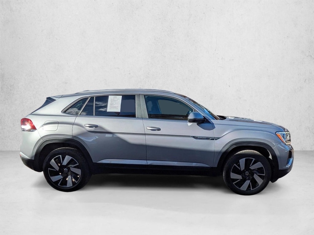 Used 2024 Volkswagen Atlas Cross Sport 2.0T SE w/Technology SUV