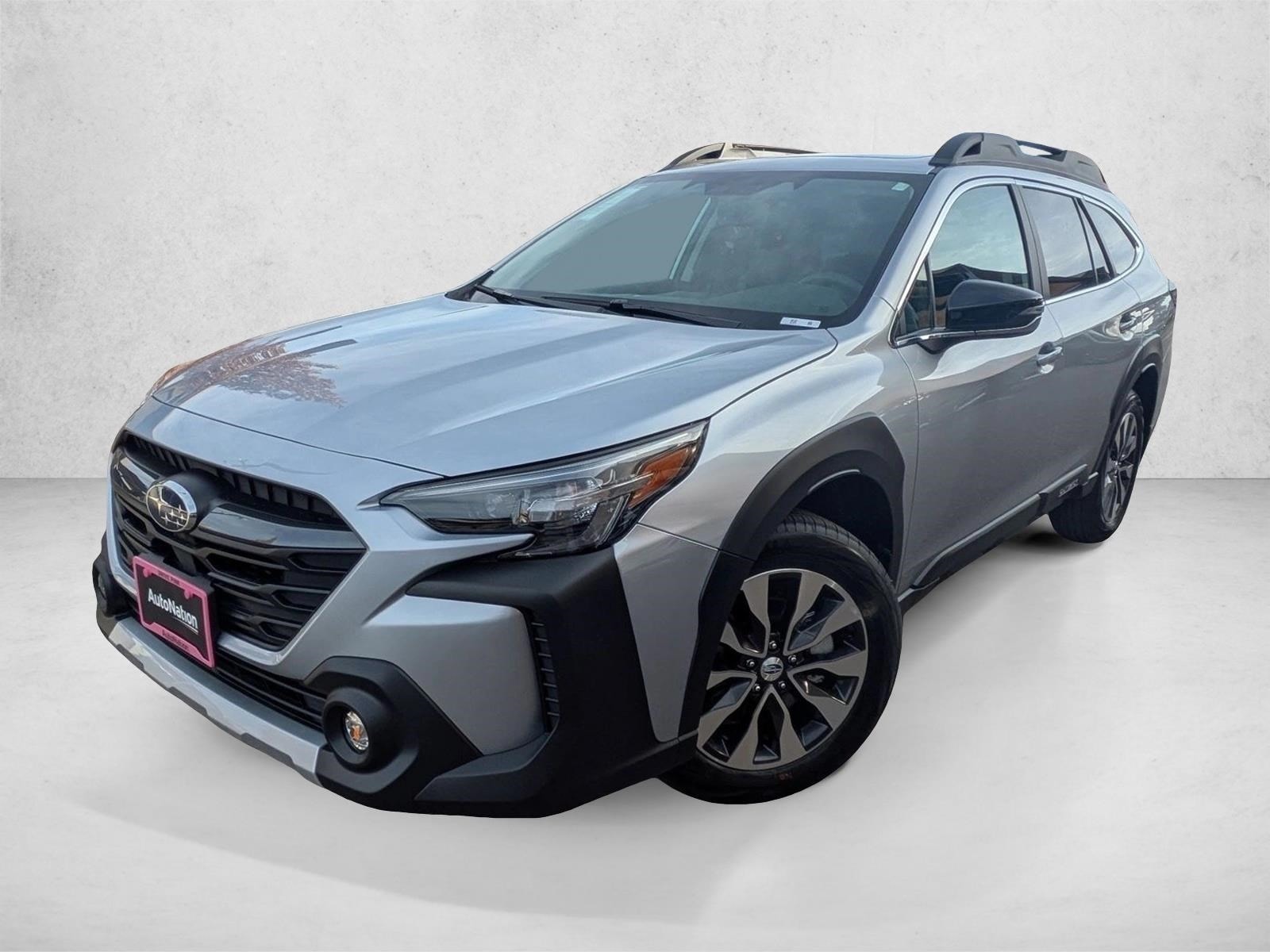 2025 Subaru Outback Limited's photo