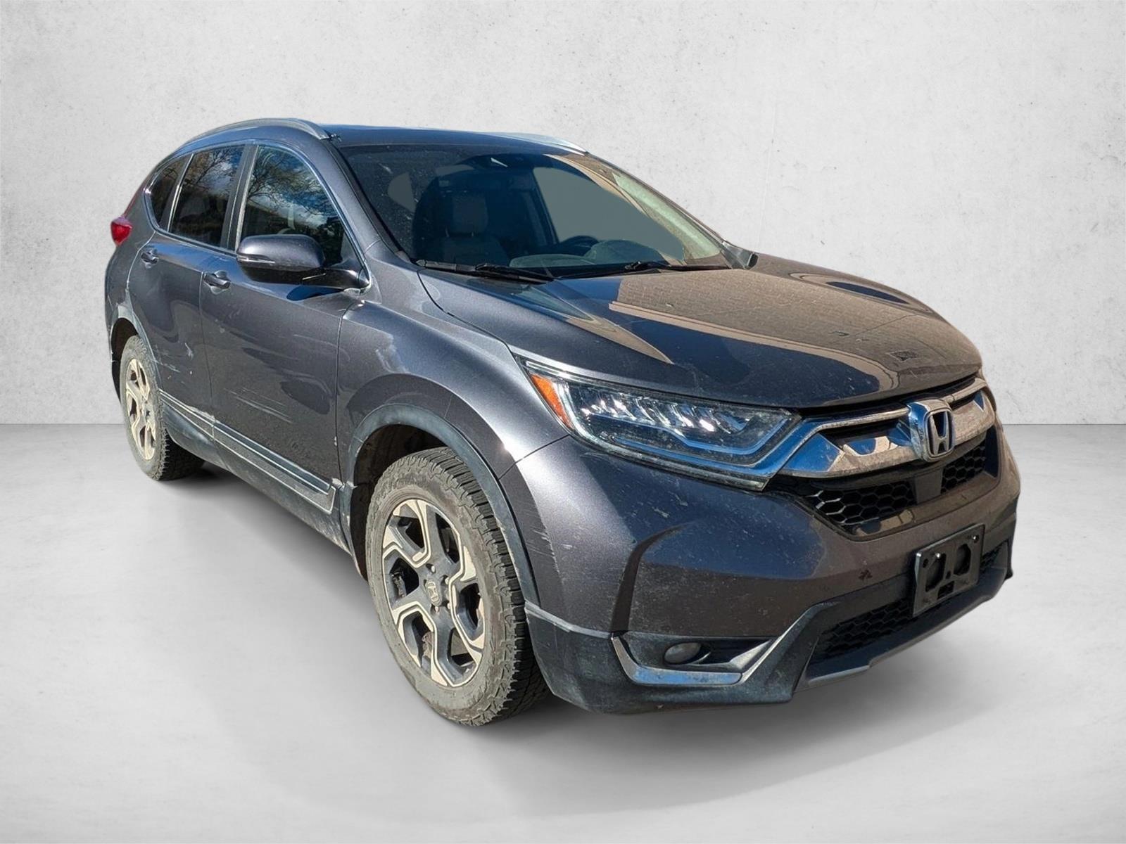 2017 Honda CR-V Touring photo 3