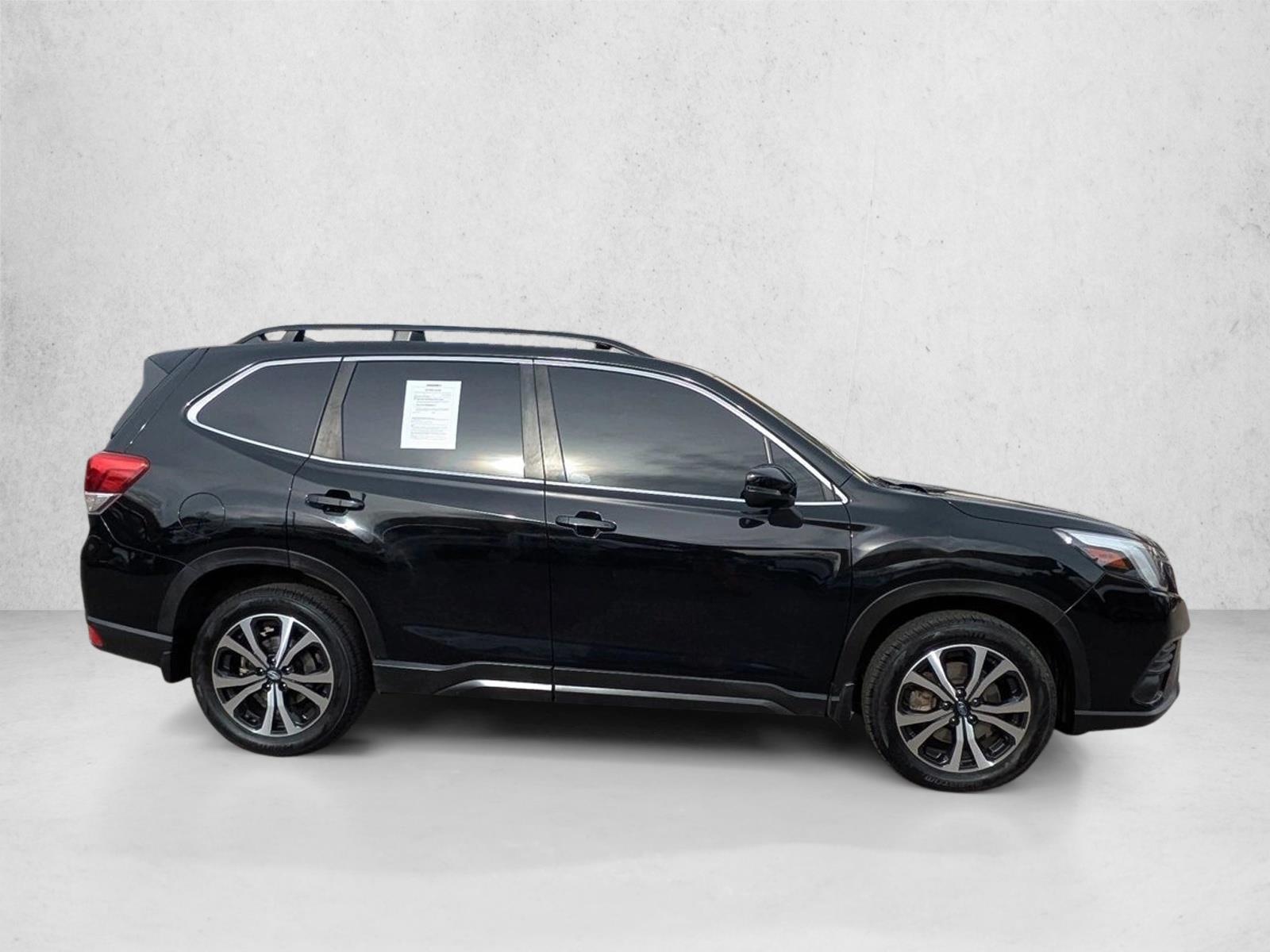 2022 Subaru Forester Limited photo 4