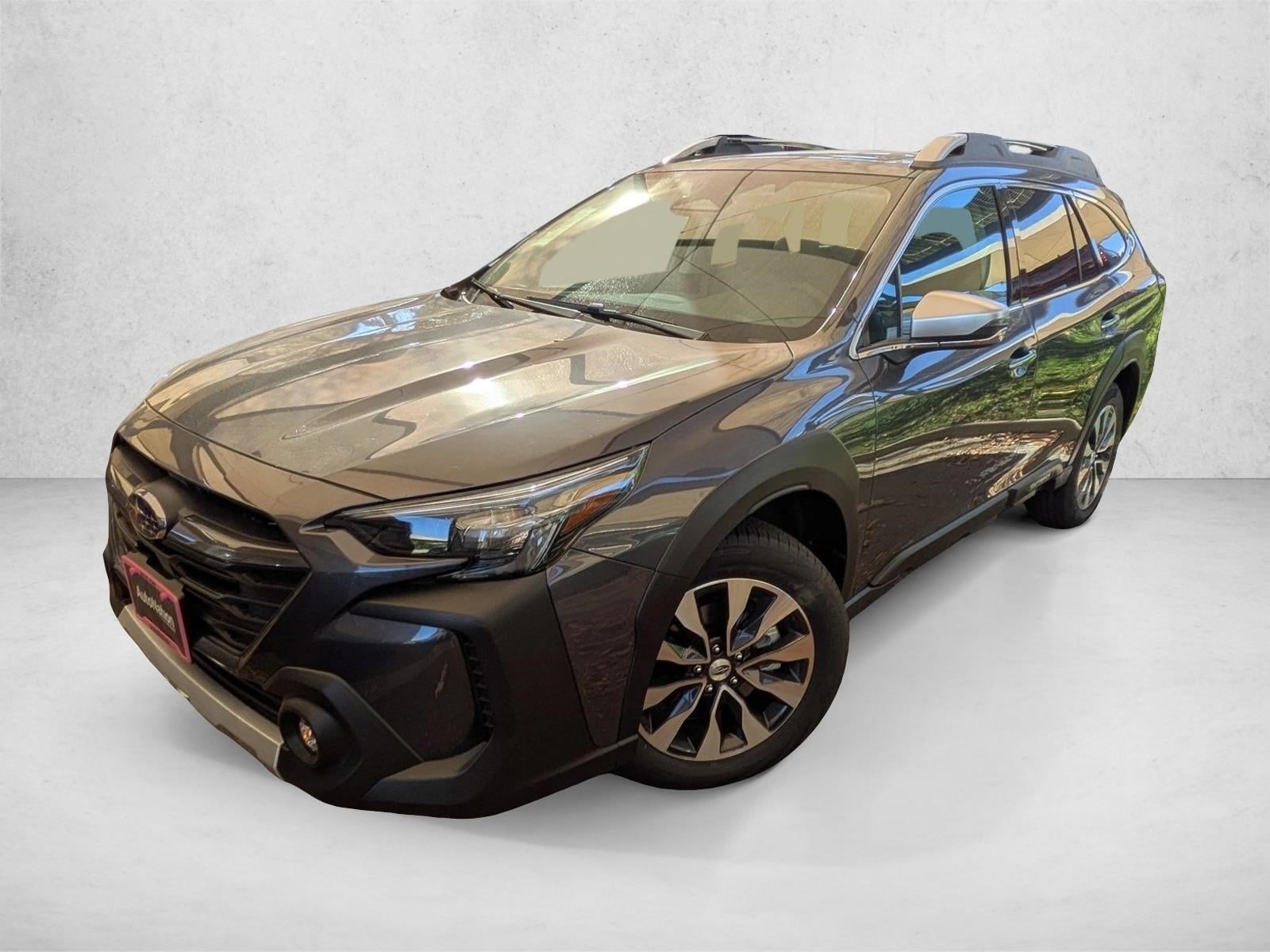 2025 Subaru Outback Touring's photo