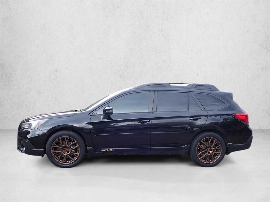 Used 2018 Subaru Outback Limited SUV