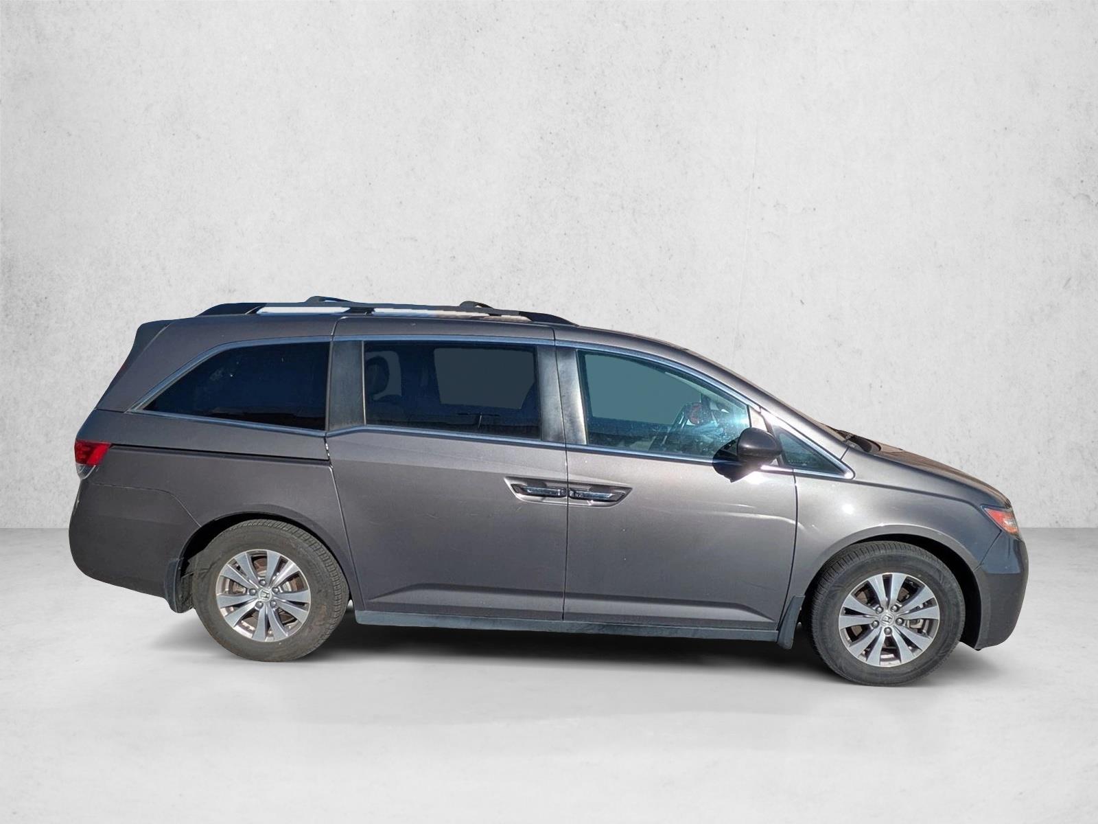 2016 Honda Odyssey EX-L photo 4