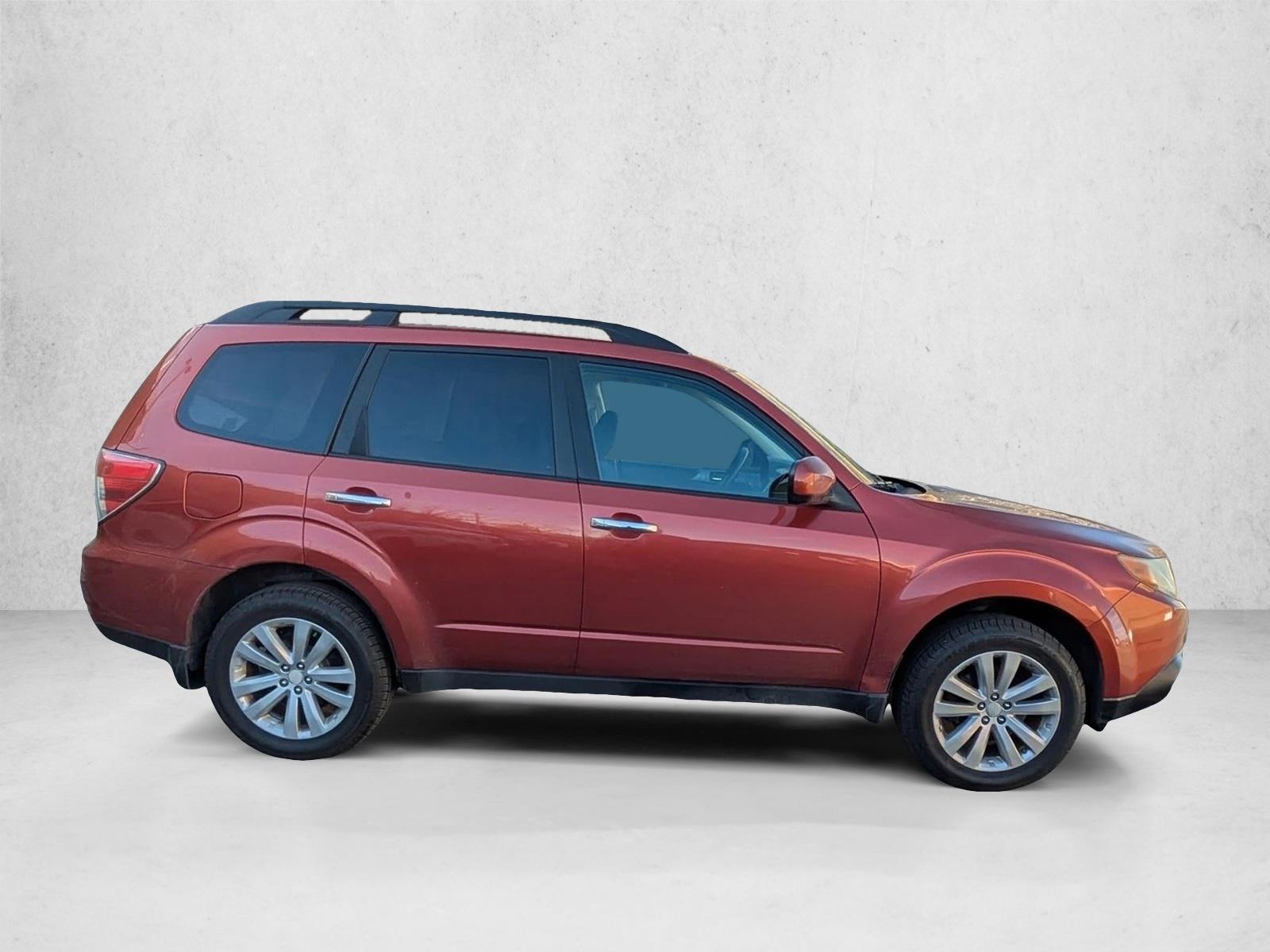 2011 Subaru Forester 2.5X Premium photo 4