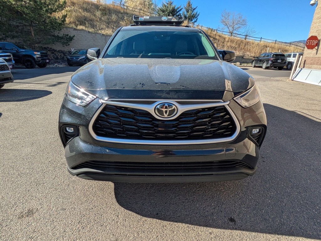 Used 2022 Toyota Highlander LE SUV