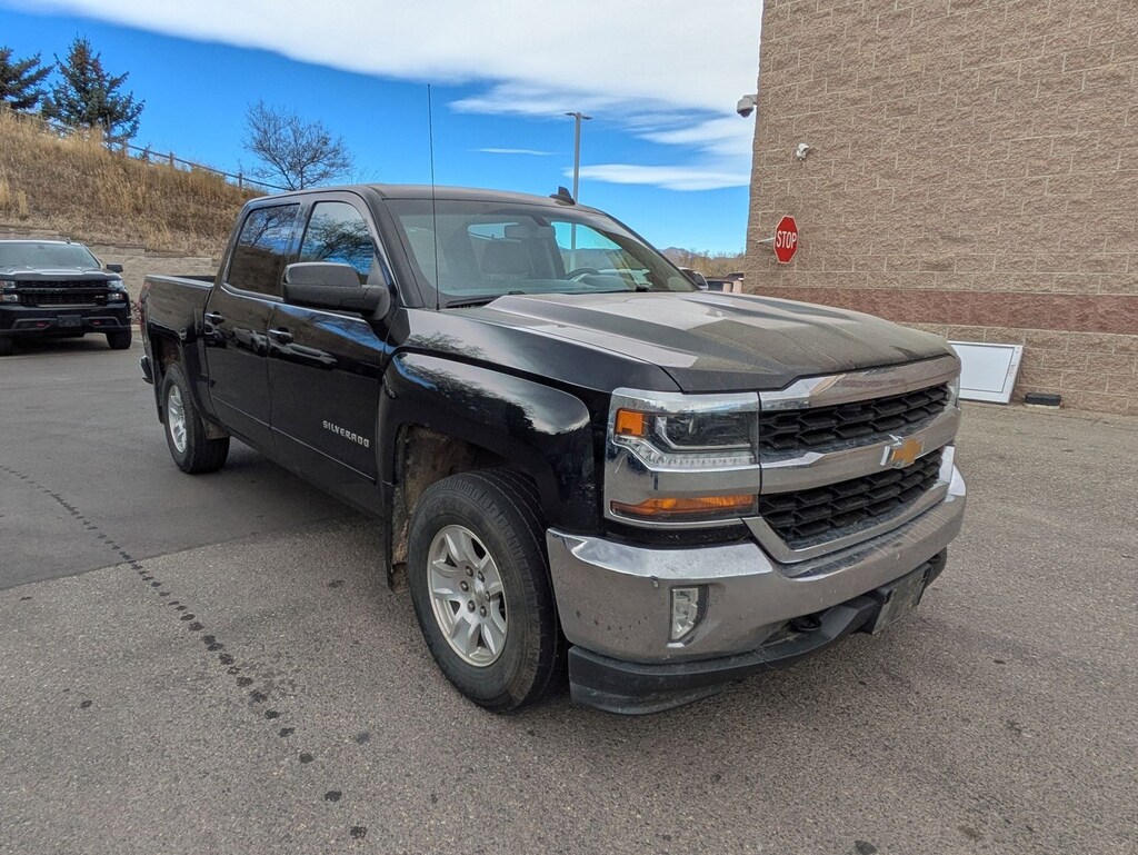 Used 2018 Chevrolet Silverado 1500 LT Truck Crew Cab