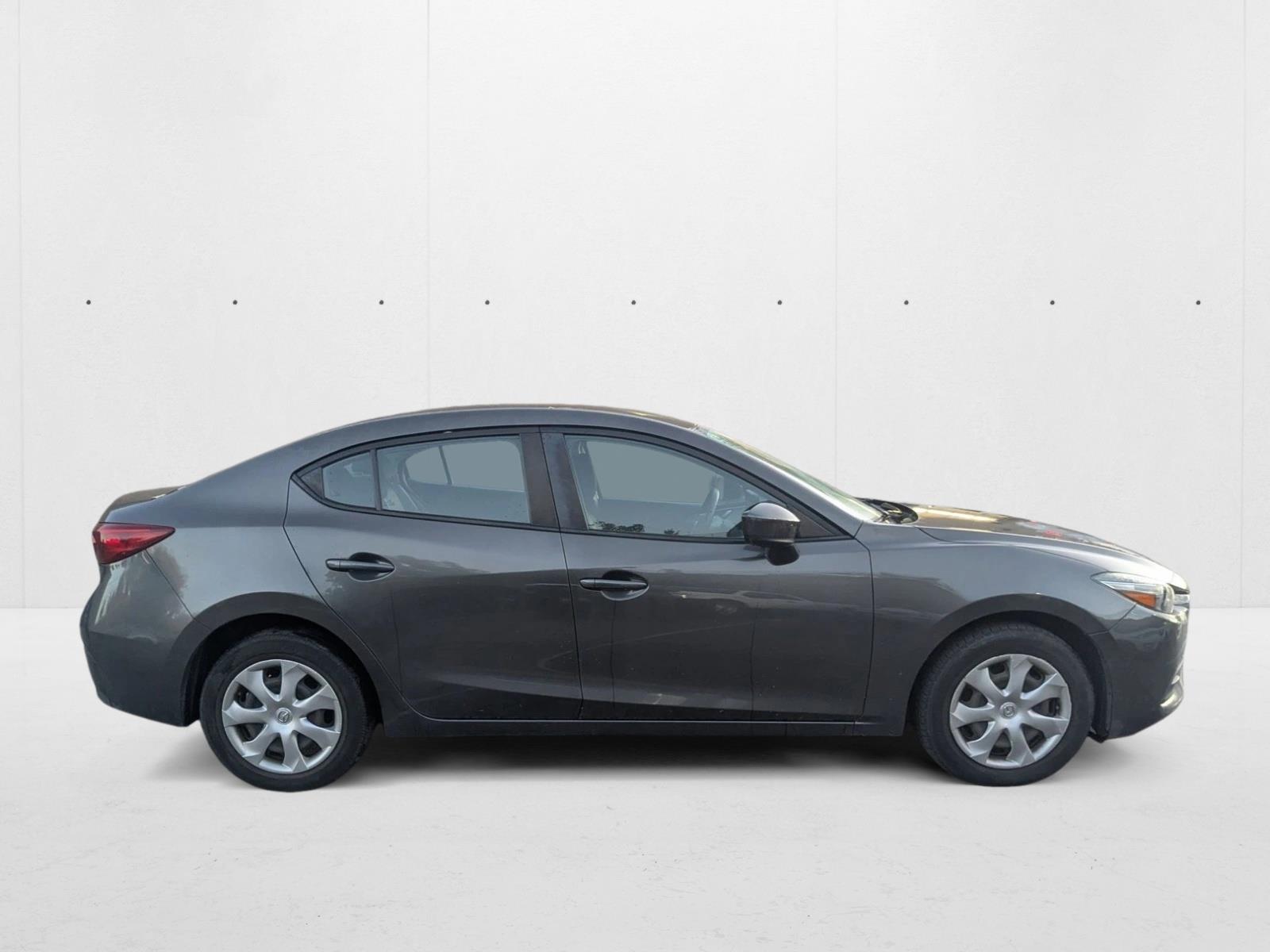2017 Mazda Mazda3 Sport Sedan photo 3