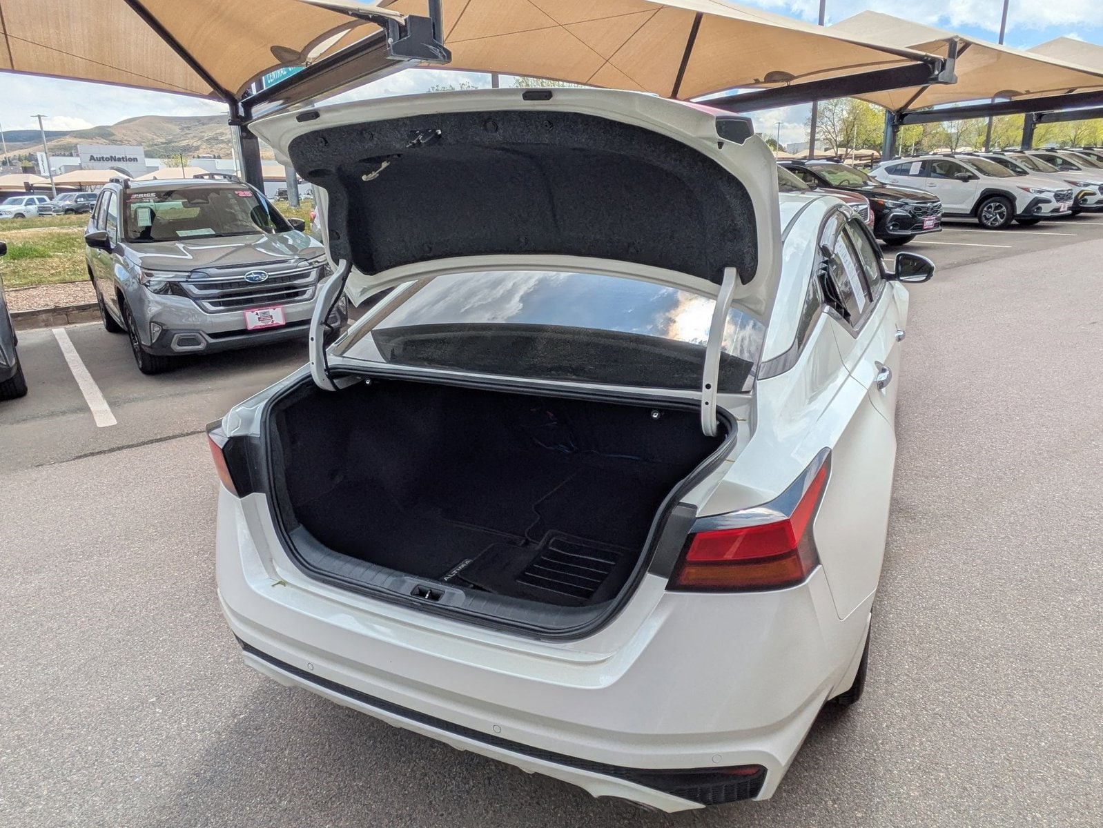 2020 Nissan Altima SV - Photo 24