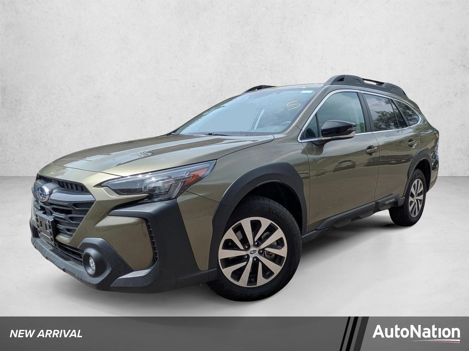2025 Subaru Outback Premium's photo
