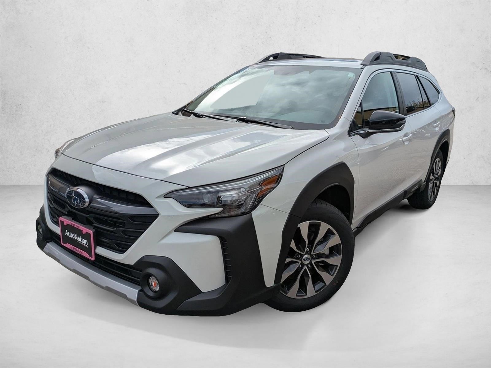 2025 Subaru Outback Limited's photo