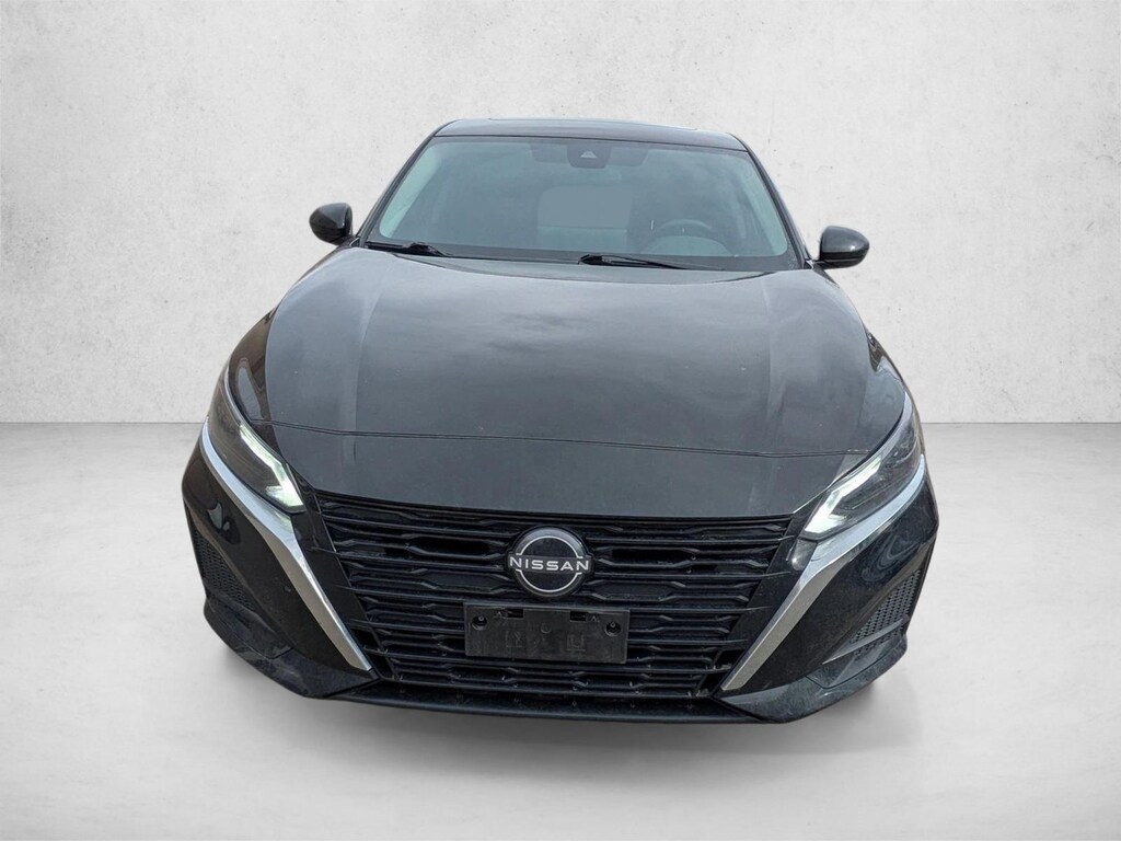 Used 2023 Nissan Altima 2.5 SV Sedan