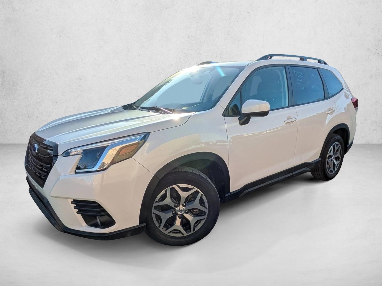 2023 Subaru Forester Premium's photo