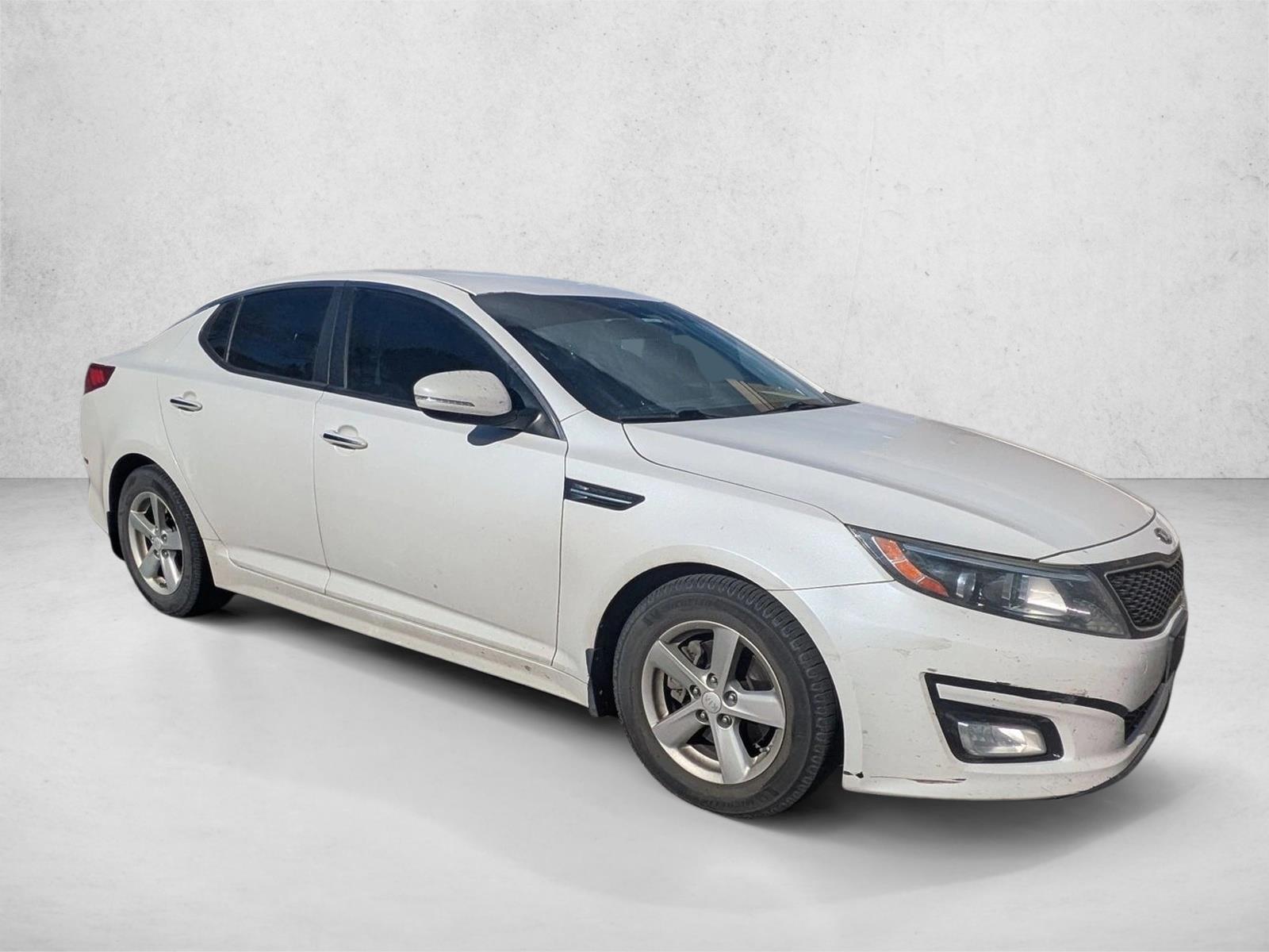 2015 Kia Optima LX photo 3
