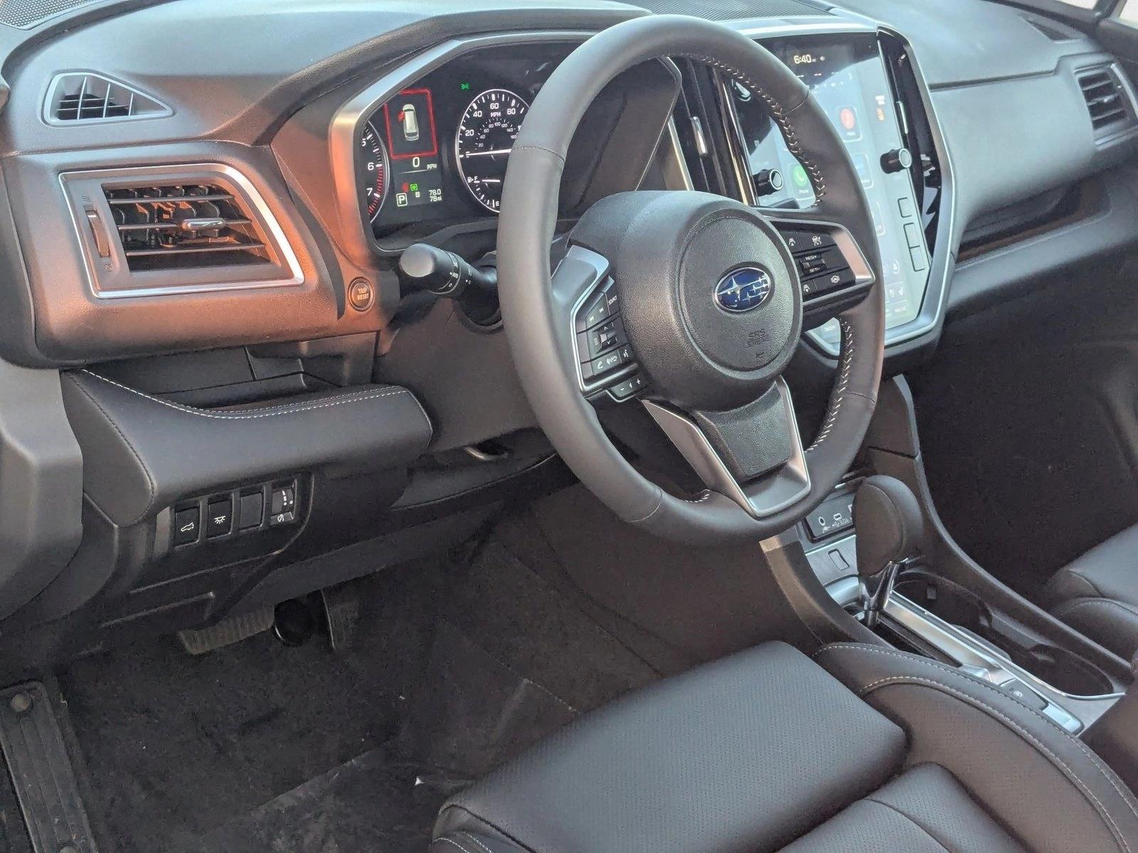 2025 Subaru Ascent Touring photo 3