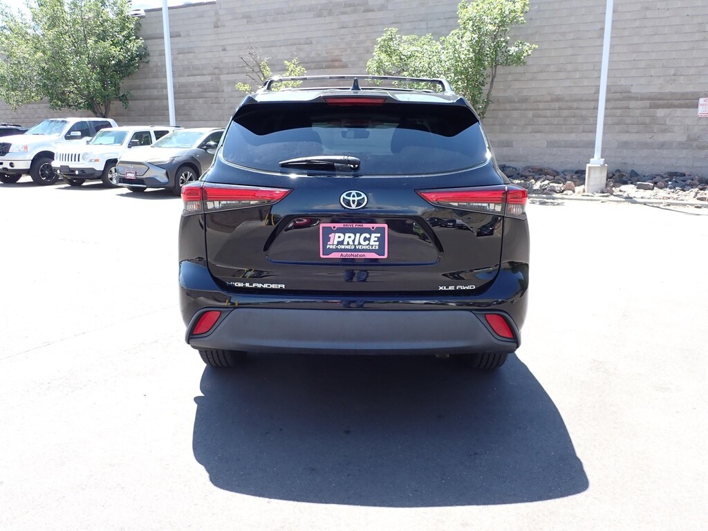 Used 2020 Toyota Highlander XLE SUV