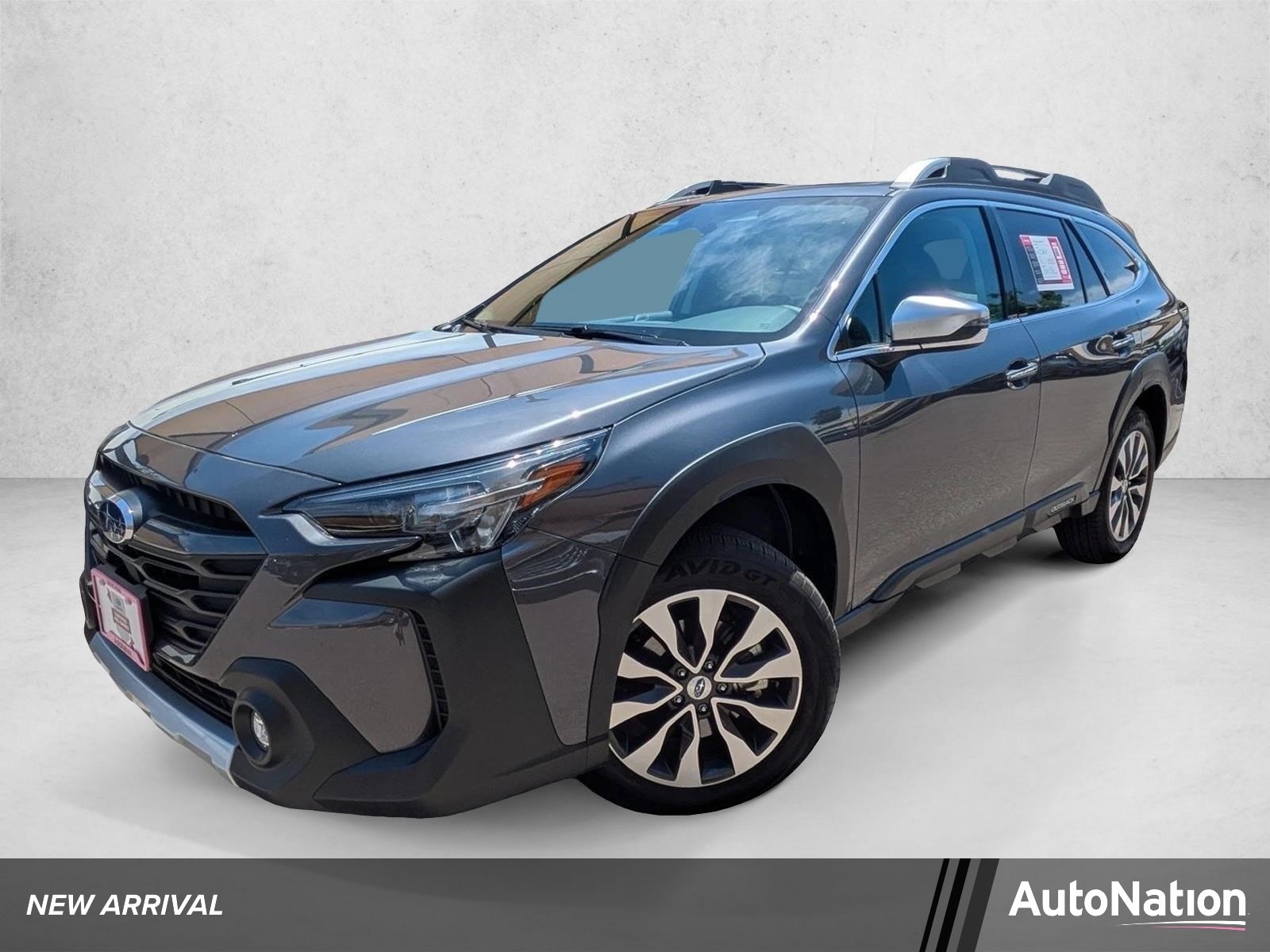 2025 Subaru Outback Touring's photo