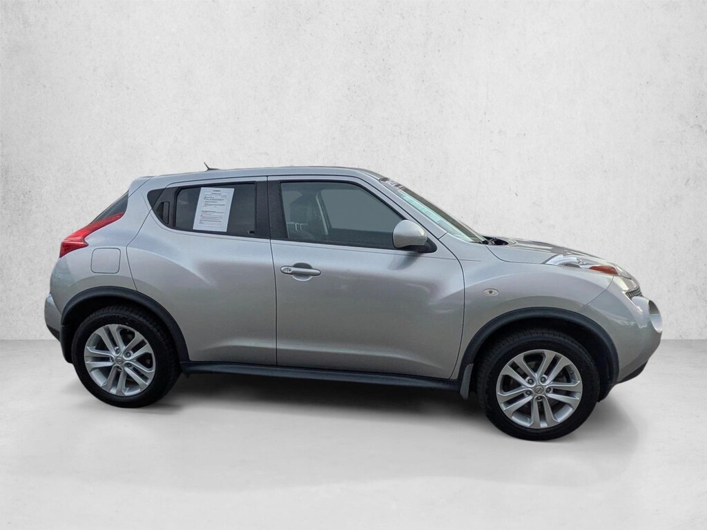 Used 2011 Nissan Juke SV SUV