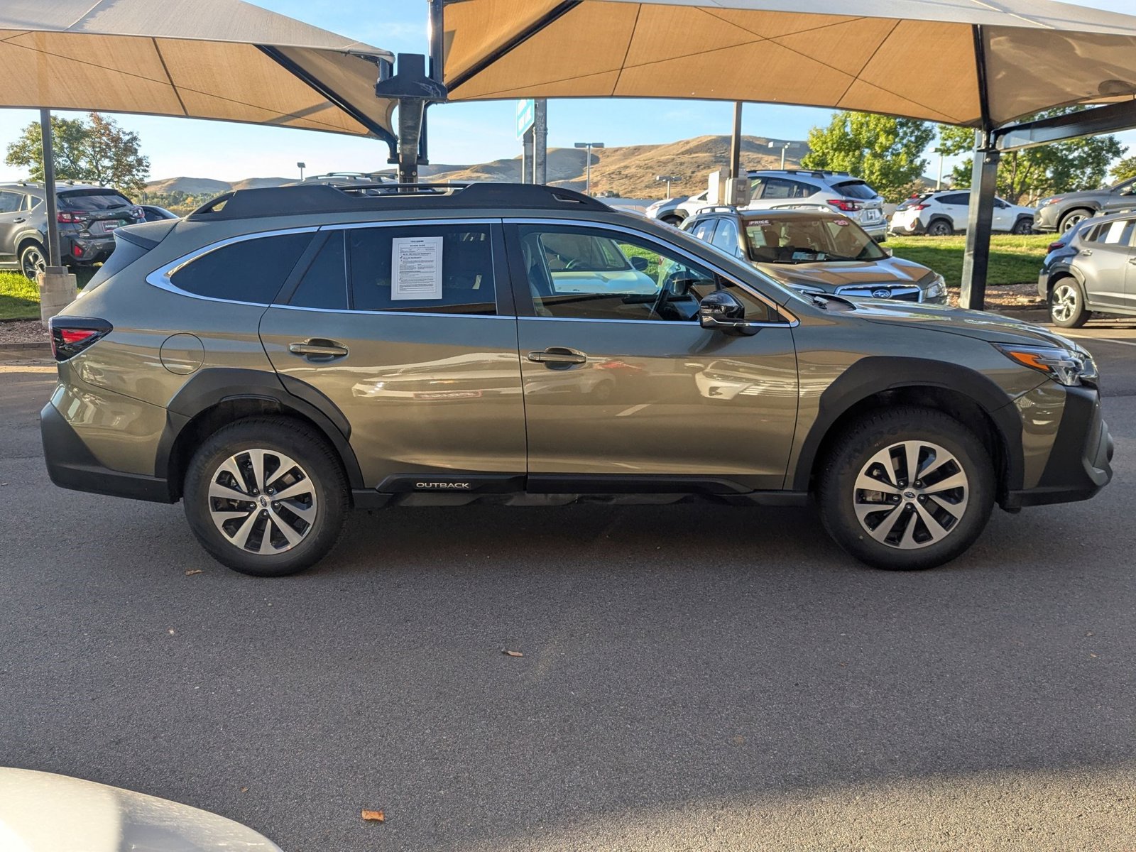 2025 Subaru Outback Premium photo 3