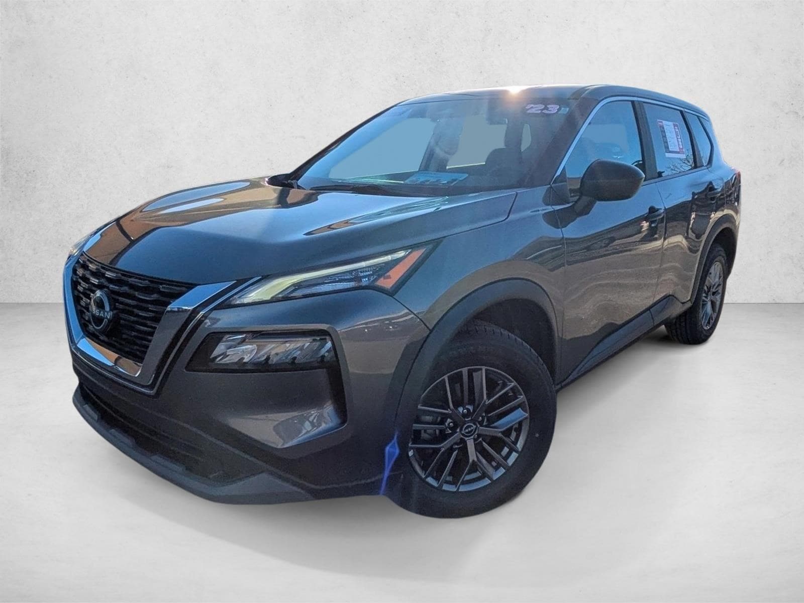 2023 Nissan Rogue S's photo
