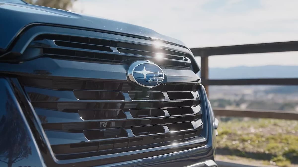 Subaru emblem on the front of a Subaru vehicle